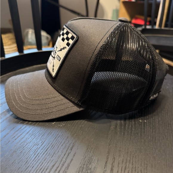 Von Dutch Gray Trucker Hat - Picture 2 of 4